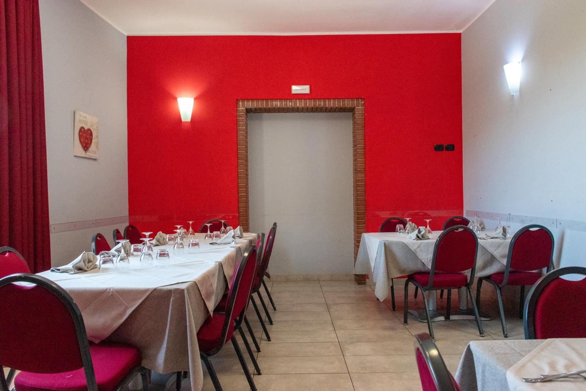 Hotel Ristorante La Mimosa Lamezia Terme Bagian luar foto