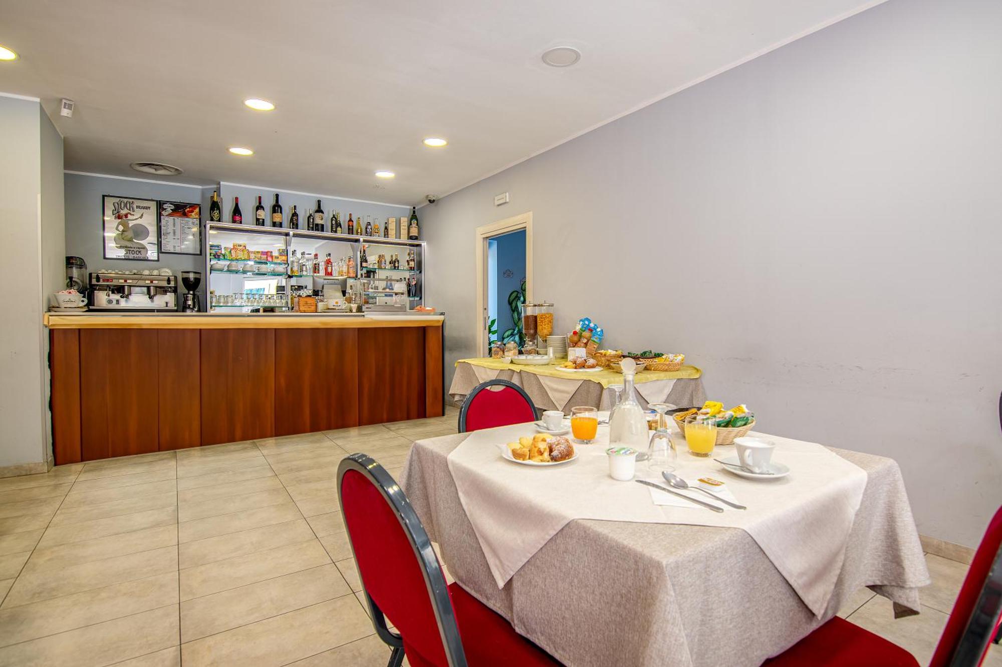 Hotel Ristorante La Mimosa Lamezia Terme Bagian luar foto